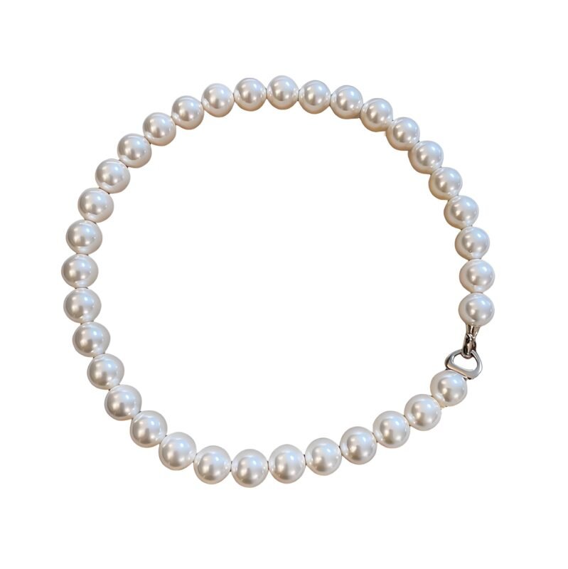 Pearl Necklace/Her favorite gift